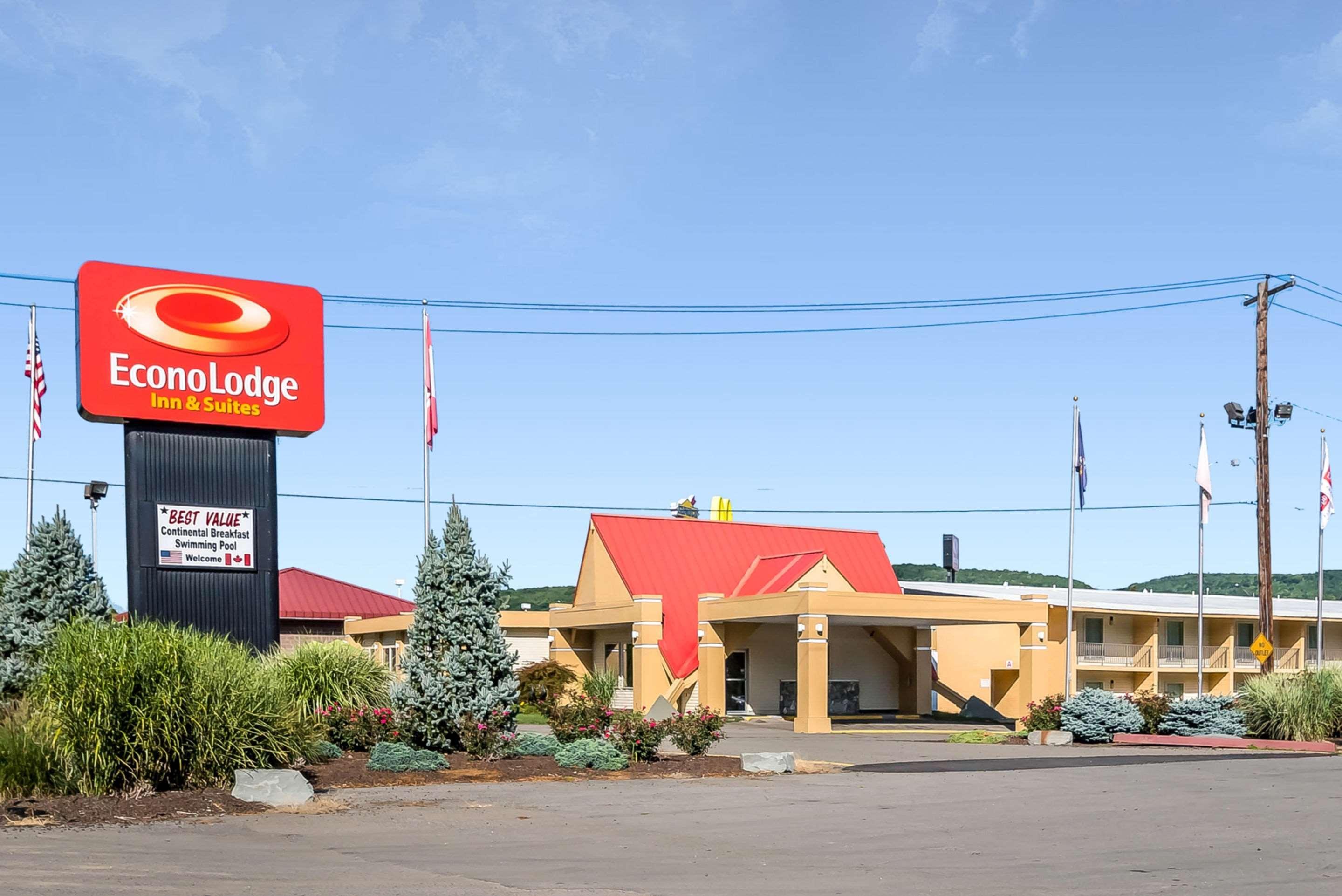 Econo Lodge Inn & Suites Binghamton Exterior foto